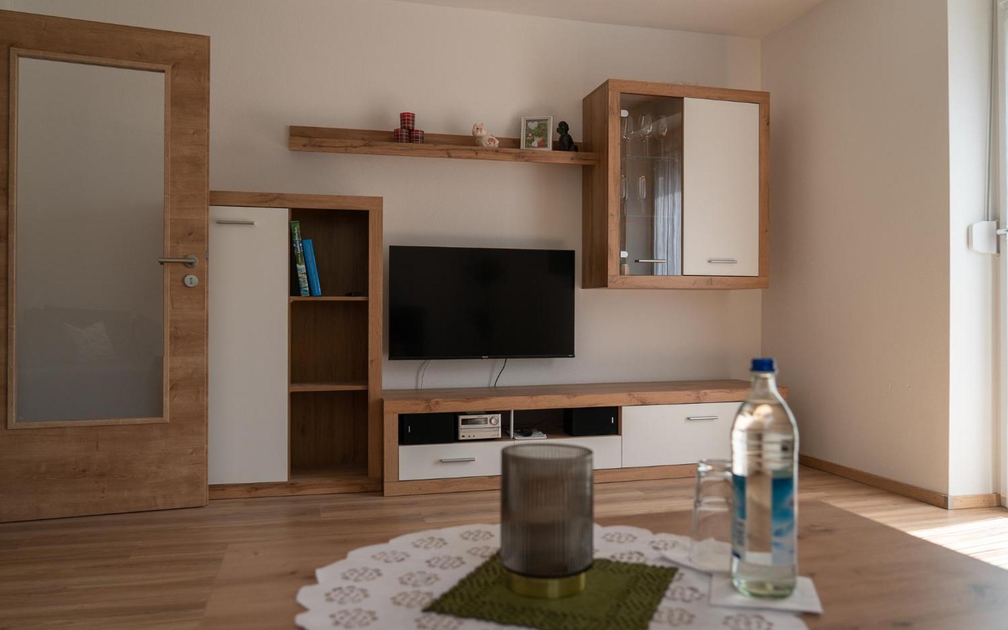 Ferienwohnung Mit Salzachblick Laufen Esterno foto